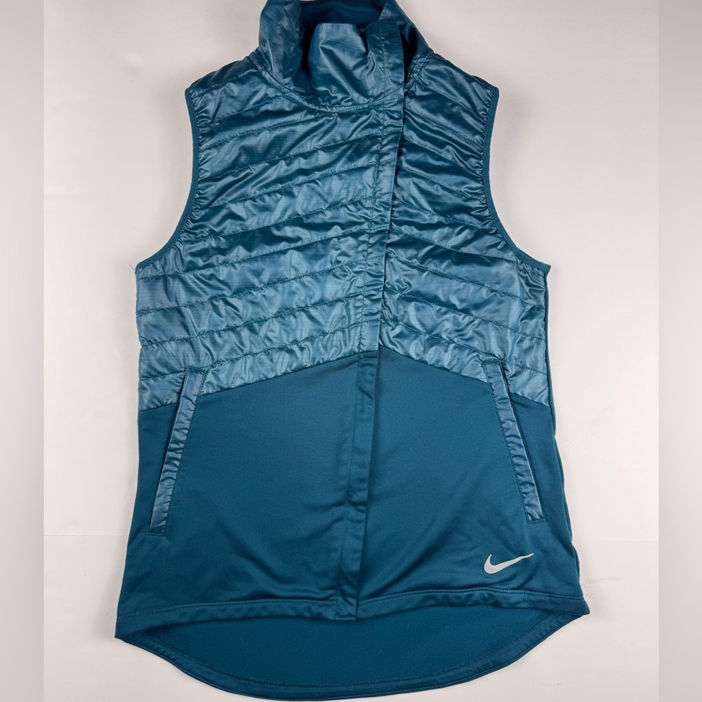 Nike Teal Quilted running vest with zipper pockets size small